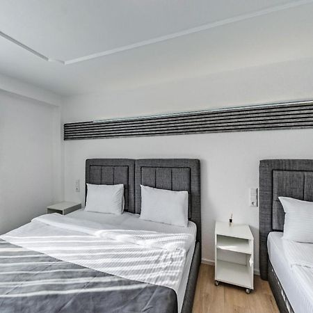 Dido Diamond Hotel Дитценбах Экстерьер фото