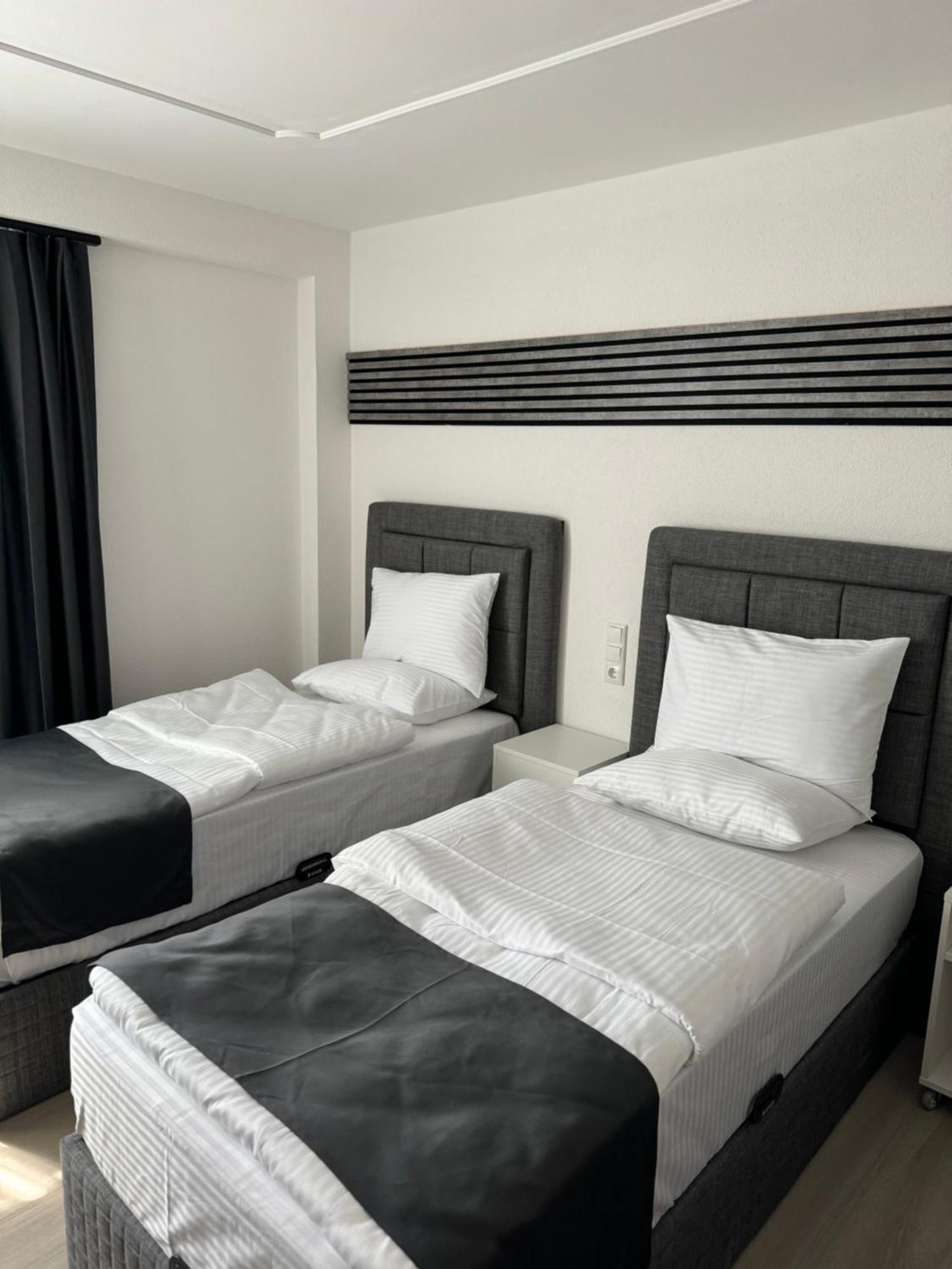 Dido Diamond Hotel Дитценбах Экстерьер фото