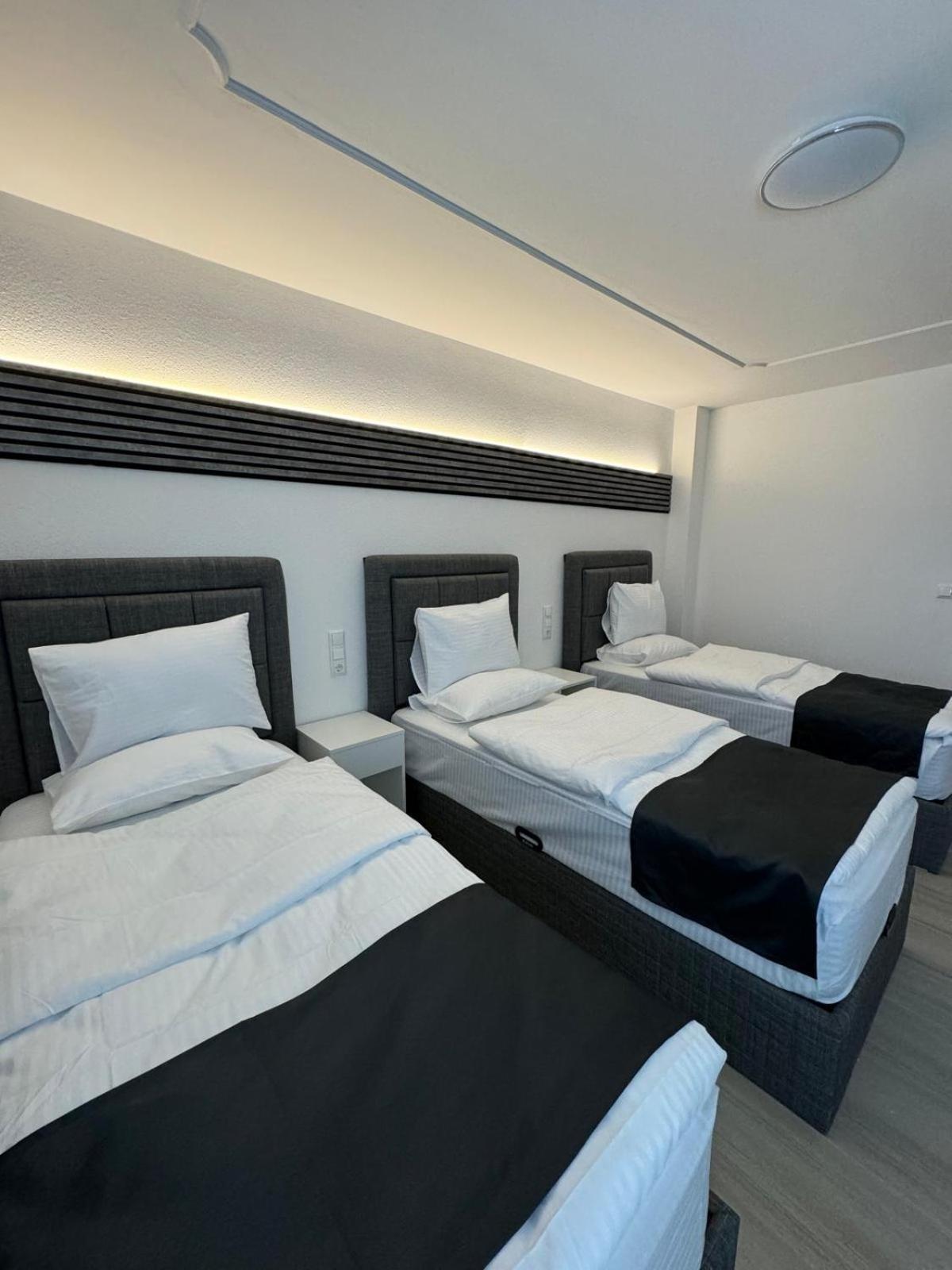 Dido Diamond Hotel Дитценбах Экстерьер фото